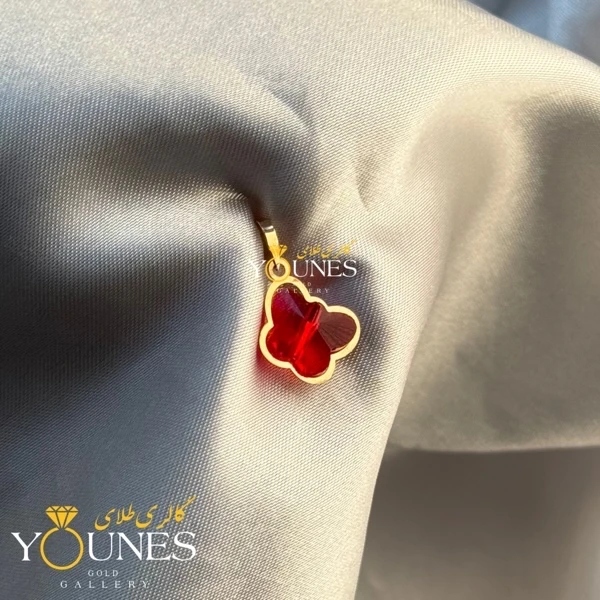 تصویر دوم آویز طلا سواروسکی پروانه ای قرمز